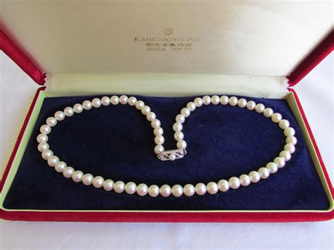 vintage mikimoto pearl necklace clasps.